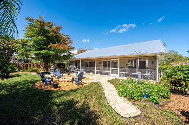 8789 SE Woodwind Street, Hobe Sound, FL 33455