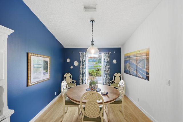 8789 SE Woodwind Street, Hobe Sound, FL 33455