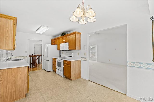 3044 Oakmont Court 9C, St Charles, MO 63301