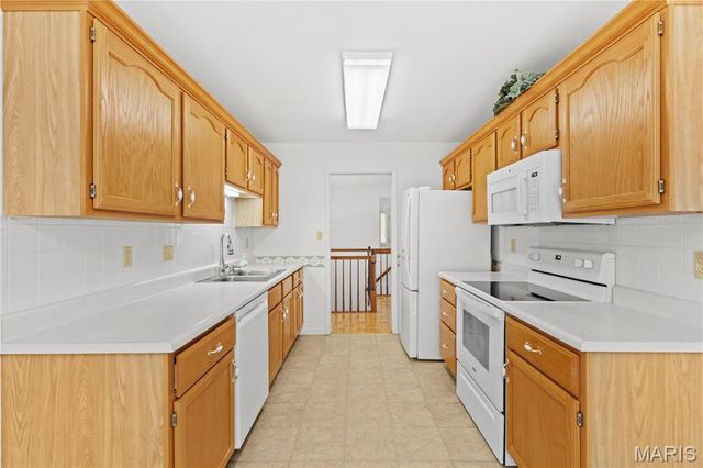3044 Oakmont Court 9C, St Charles, MO 63301