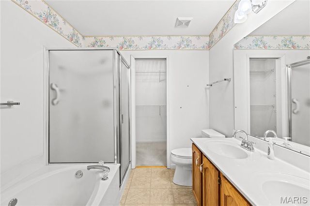 3044 Oakmont Court 9C, St Charles, MO 63301