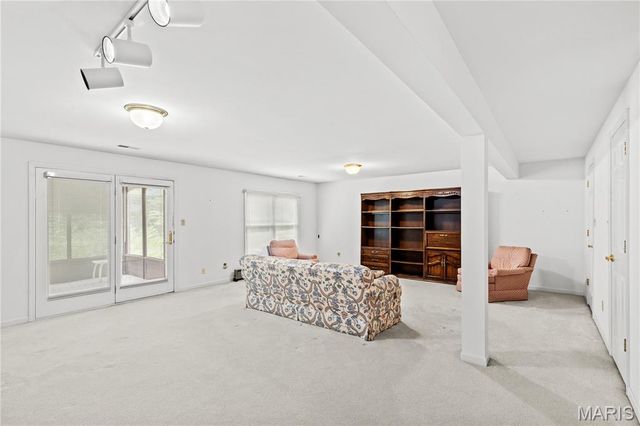 3044 Oakmont Court 9C, St Charles, MO 63301