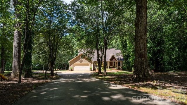 4093 Fairview Drive, Maiden, NC 28650