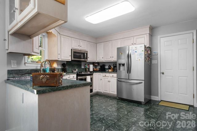 4093 Fairview Drive, Maiden, NC 28650