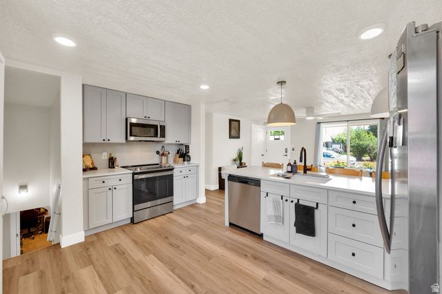 55 E DIAMOND ST, Layton, UT 84041