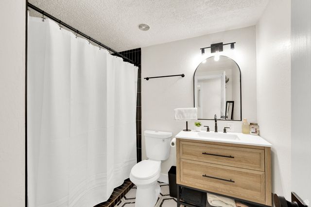 55 E DIAMOND ST, Layton, UT 84041