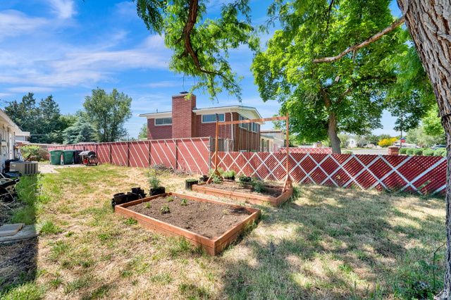 55 E DIAMOND ST, Layton, UT 84041