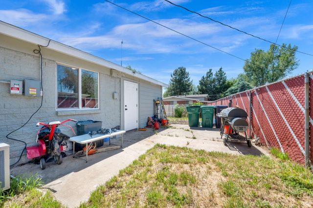 55 E DIAMOND ST, Layton, UT 84041