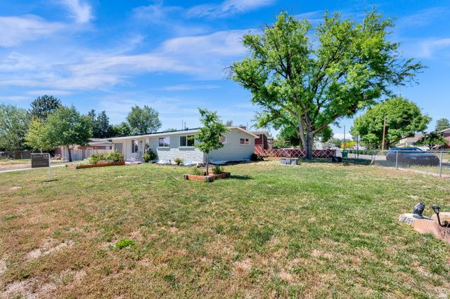 55 E DIAMOND ST, Layton, UT 84041