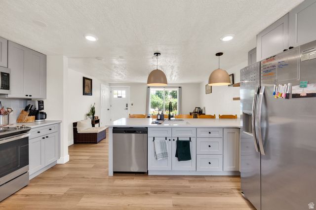55 E DIAMOND ST, Layton, UT 84041