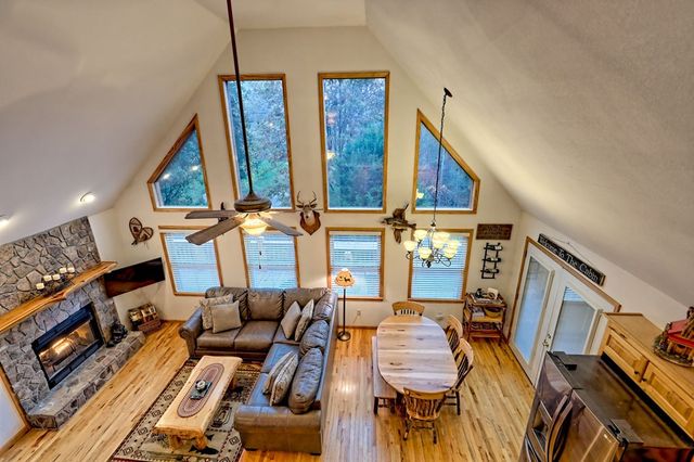 36 Prairie Xing, Murphy, NC 28906