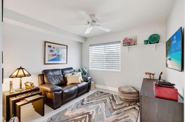 5746 CRYSTAL SHORES Drive 303, Boynton Beach, FL 33437