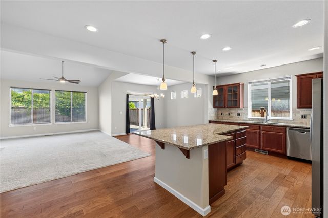 638 Mandee Street SE, Lacey, WA 98513