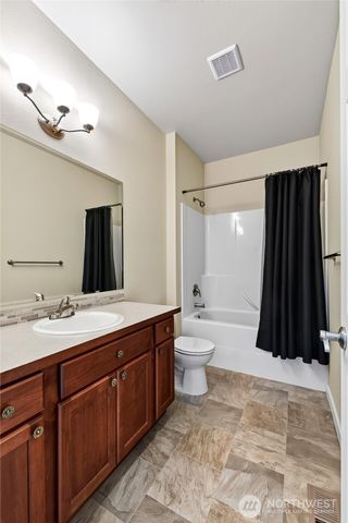638 Mandee Street SE, Lacey, WA 98513