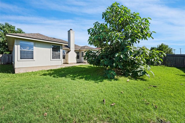 684 Atlantis, Kyle, TX 78640