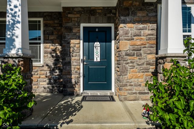 2598 Lamar Drive, Whitestown, IN 46075