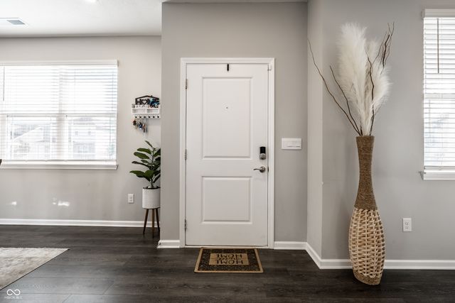 2598 Lamar Drive, Whitestown, IN 46075