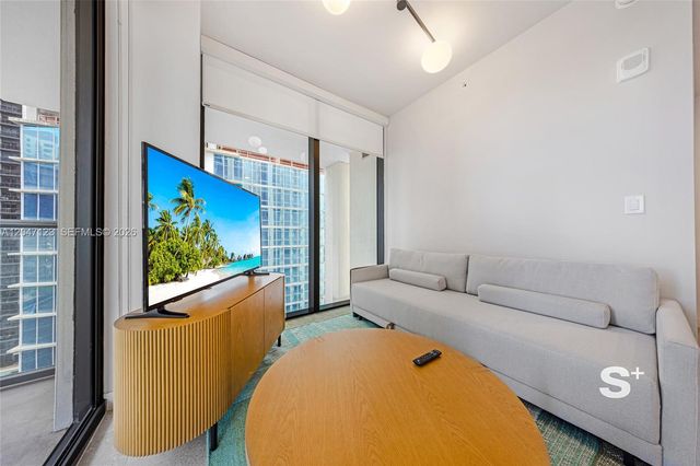 11 NE 6th Street 2307, Miami, FL 33132