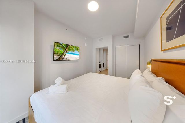 11 NE 6th Street 2307, Miami, FL 33132