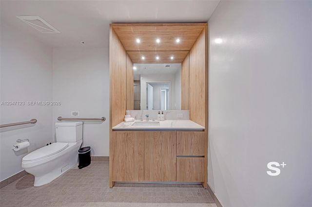 11 NE 6th Street 2307, Miami, FL 33132