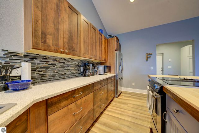 1872 N Blue Water Court, Suttons Bay, MI 49682