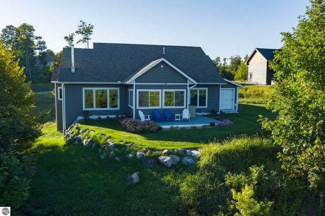 1872 N Blue Water Court, Suttons Bay, MI 49682