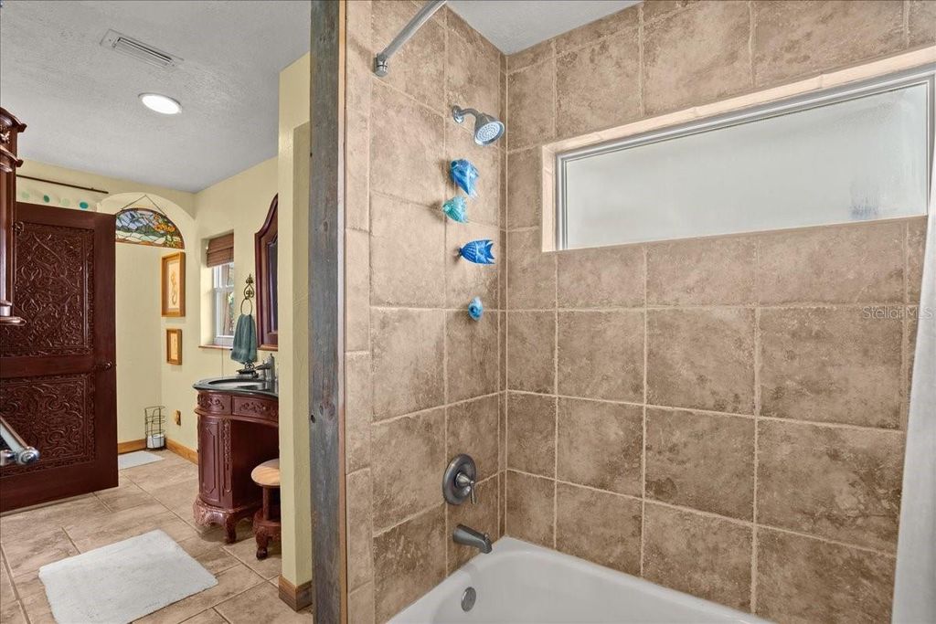 Image 33 of property listing at 3580 OCEAN SHORE BOULEVARD, Ormond Beach, FL 32176