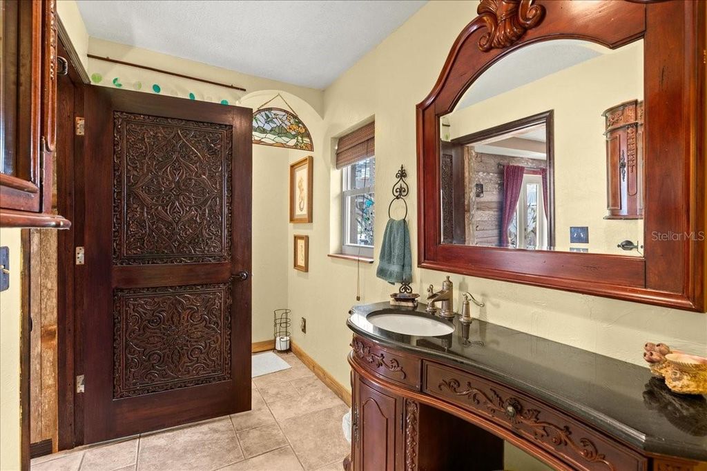 Image 34 of property listing at 3580 OCEAN SHORE BOULEVARD, Ormond Beach, FL 32176