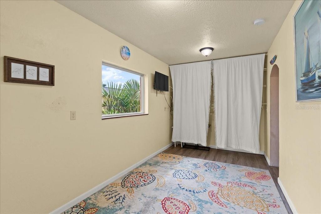 Image 41 of property listing at 3580 OCEAN SHORE BOULEVARD, Ormond Beach, FL 32176