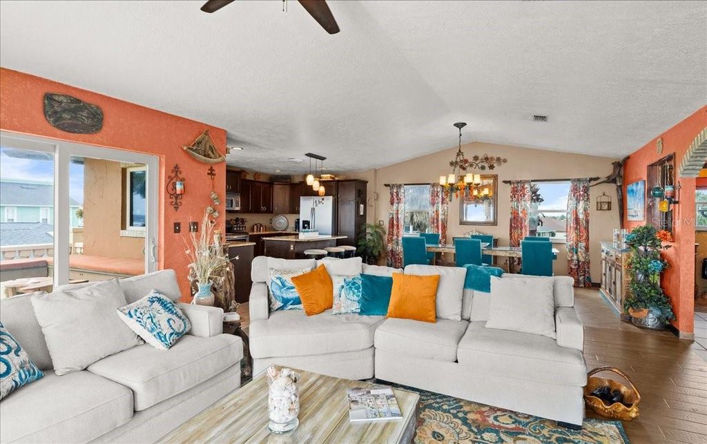 Image 47 of property listing at 3580 OCEAN SHORE BOULEVARD, Ormond Beach, FL 32176