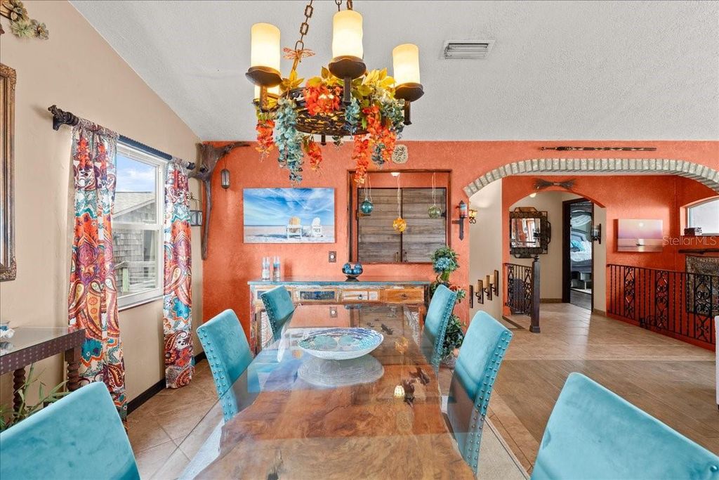 Image 49 of property listing at 3580 OCEAN SHORE BOULEVARD, Ormond Beach, FL 32176