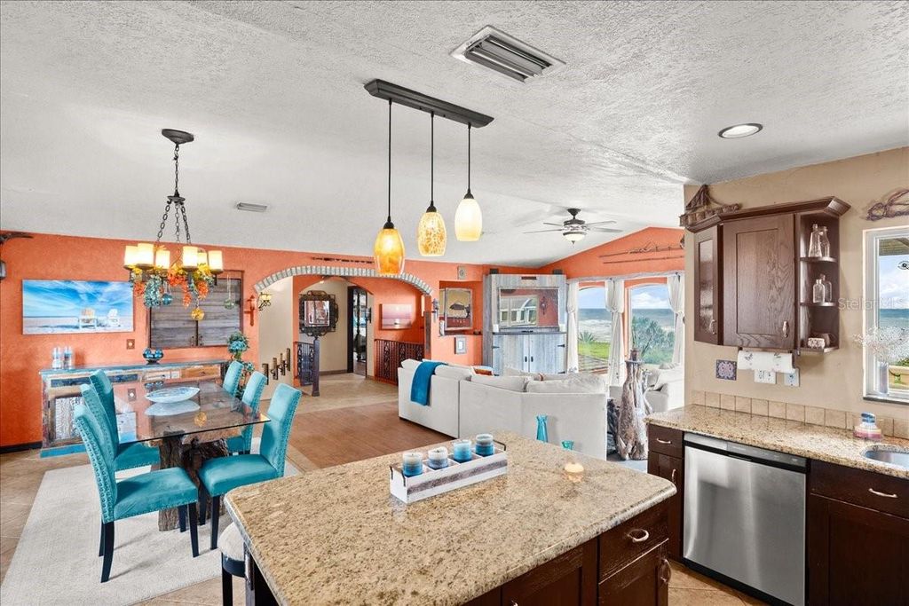 Image 51 of property listing at 3580 OCEAN SHORE BOULEVARD, Ormond Beach, FL 32176