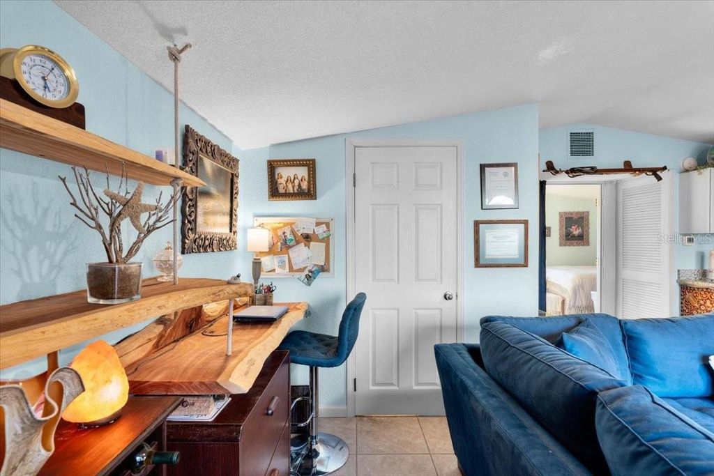 Image 8 of property listing at 3580 OCEAN SHORE BOULEVARD, Ormond Beach, FL 32176