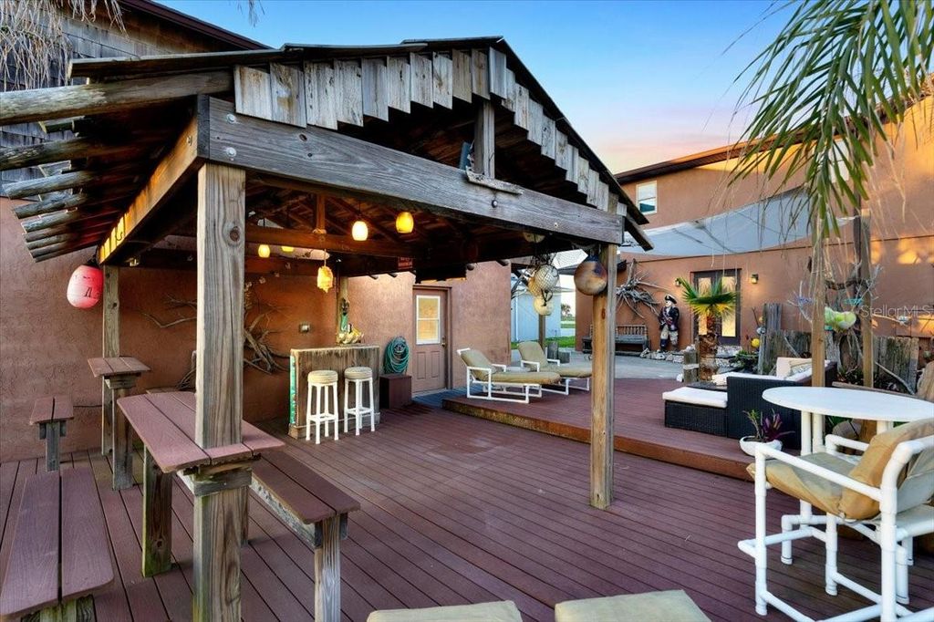 Image 80 of property listing at 3580 OCEAN SHORE BOULEVARD, Ormond Beach, FL 32176