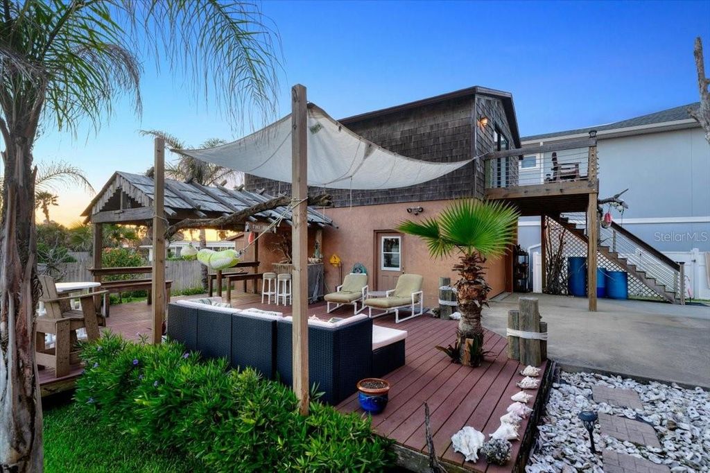 Image 84 of property listing at 3580 OCEAN SHORE BOULEVARD, Ormond Beach, FL 32176