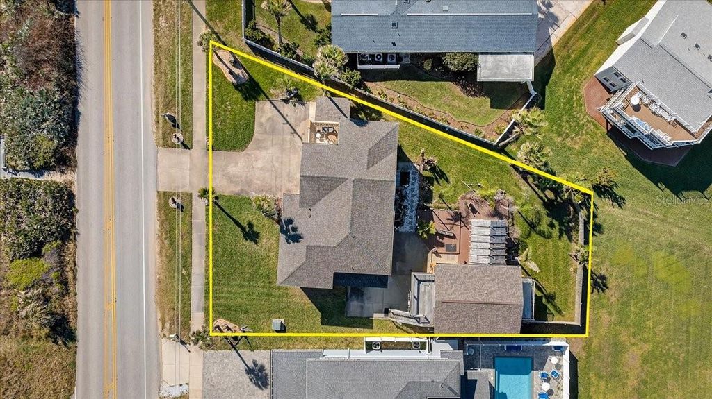 Image 100 of property listing at 3580 OCEAN SHORE BOULEVARD, Ormond Beach, FL 32176