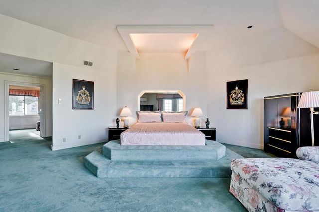 21697 Rainbow Drive, Cupertino, CA 95014