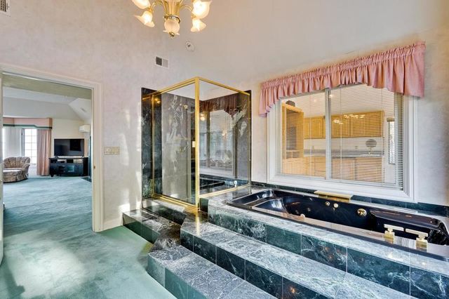 21697 Rainbow Drive, Cupertino, CA 95014