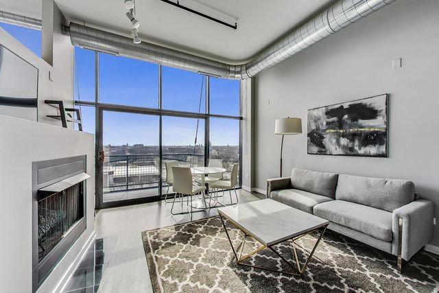 1224 W VAN BUREN Street 809, Chicago, IL 60607