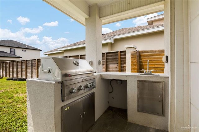 1706 Lago Michigan, Edinburg, TX 78542