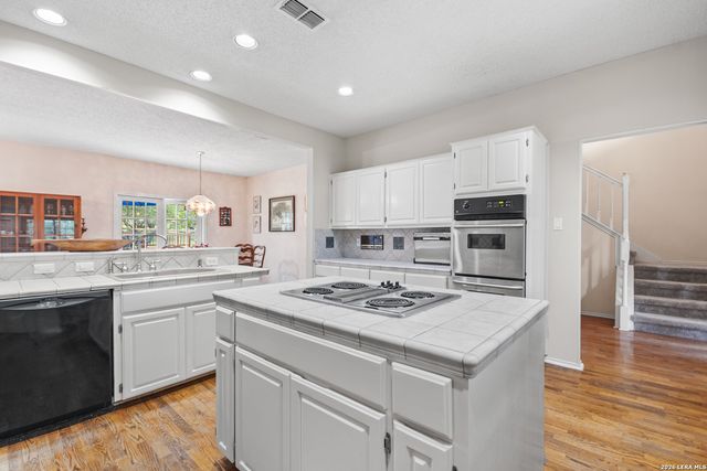 8519 ALYDAR CIR, Boerne, TX 78015