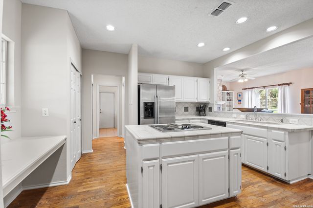 8519 ALYDAR CIR, Boerne, TX 78015