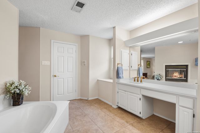 8519 ALYDAR CIR, Boerne, TX 78015