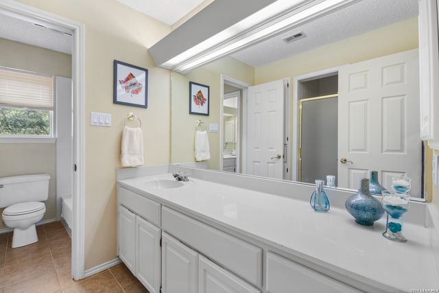 8519 ALYDAR CIR, Boerne, TX 78015