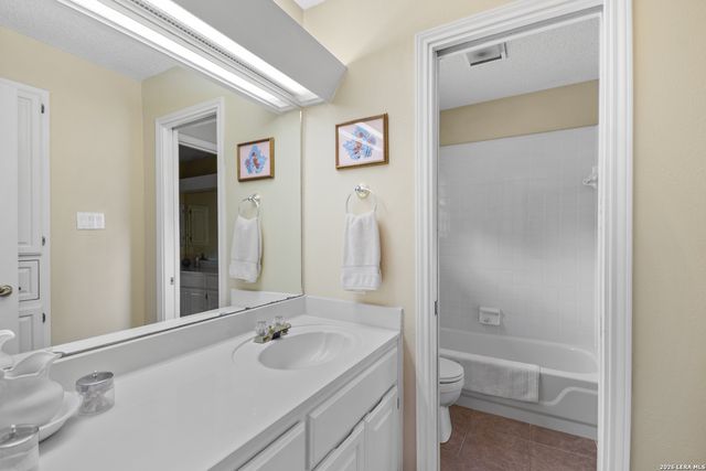 8519 ALYDAR CIR, Boerne, TX 78015