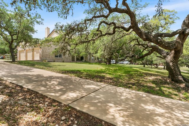 8519 ALYDAR CIR, Boerne, TX 78015