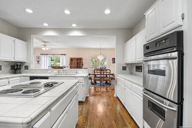 8519 ALYDAR CIR, Boerne, TX 78015