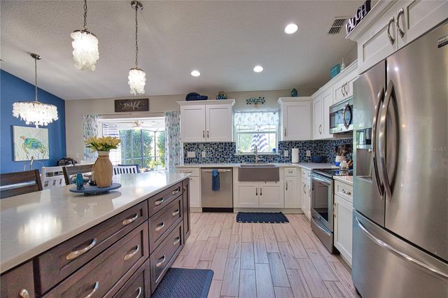 9081 BENSONHURST LN, Englewood, FL 34224