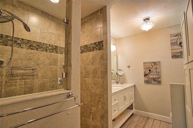 9081 BENSONHURST LN, Englewood, FL 34224