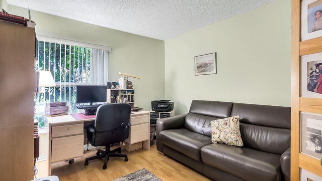 9720 SW 12th Street, Pembroke Pines, FL 33025